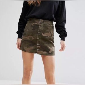 PULL&BEAR Camo Mini Skirt